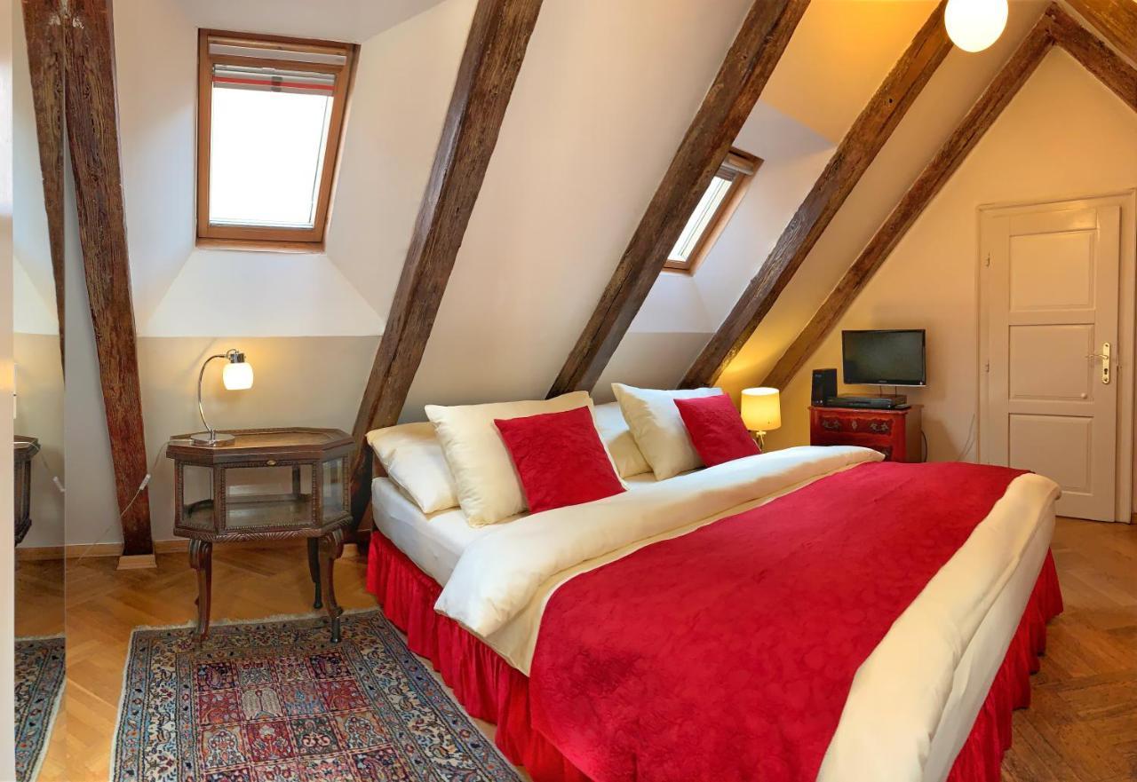 Small Luxury Palace 4* Praga